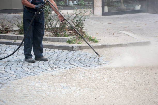 Best Oil Spill Cleanup  in Kenosha, WI